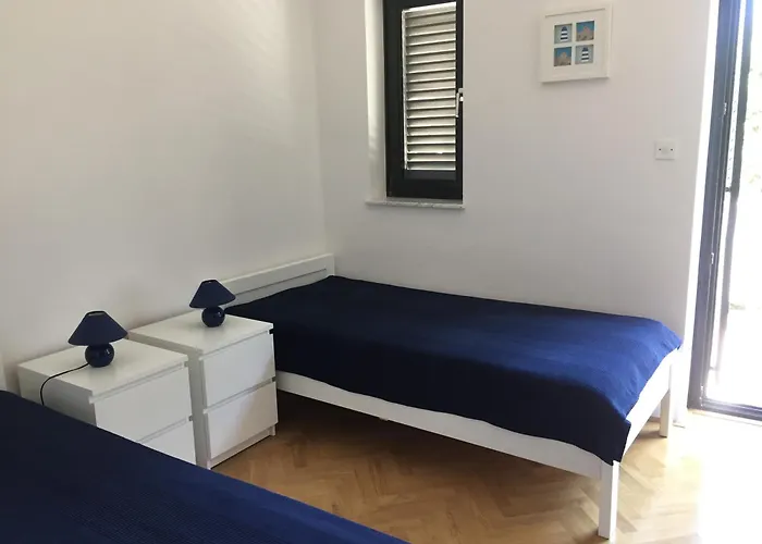 Mirna Hébergement de vacances *