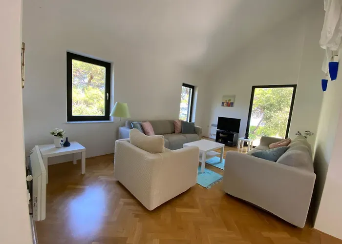 Mirna Дом отдыха *