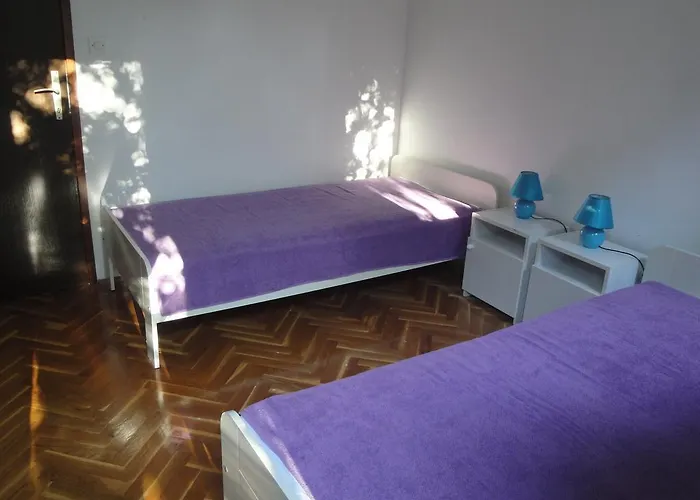 Mirna Дом отдыха *